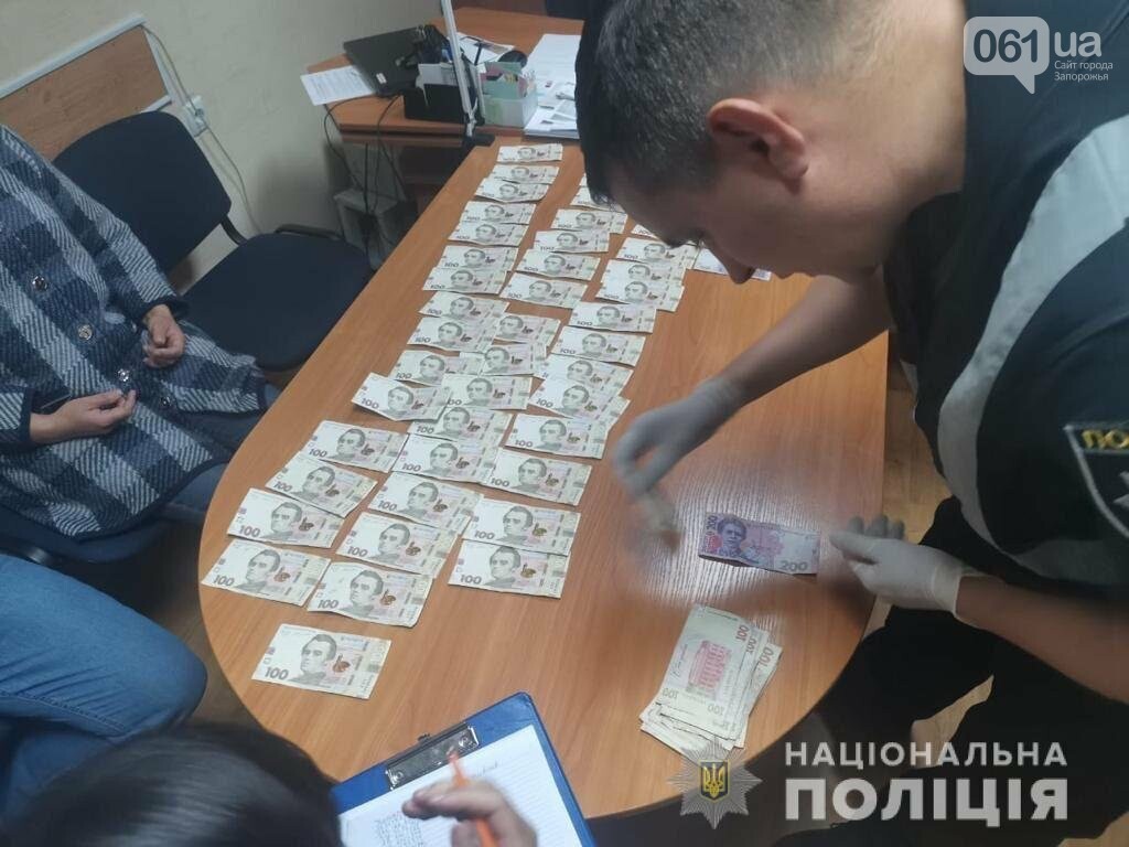 Директорка комунального інтернату підозрюється в отриманні 100 тисяч гривень